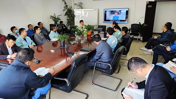 力源重工公司組織員工學(xué)習(xí)數(shù)字化轉(zhuǎn)型和產(chǎn)業(yè)數(shù)字化發(fā)展